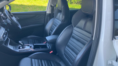 MG HS 1.5 T-GDI Trophy 5dr DCT Petrol Hatchback